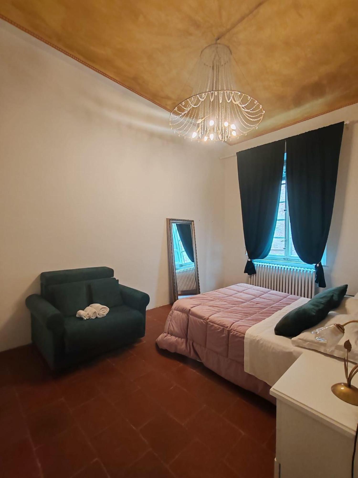 Corte Aranci E Corte Pini Deluxe In Historic Center Of Apartment *
