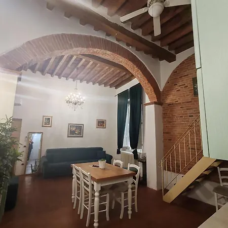 Corte Aranci E Corte Pini Deluxe Apartments In Historic Center Of Lucca Exterior photo