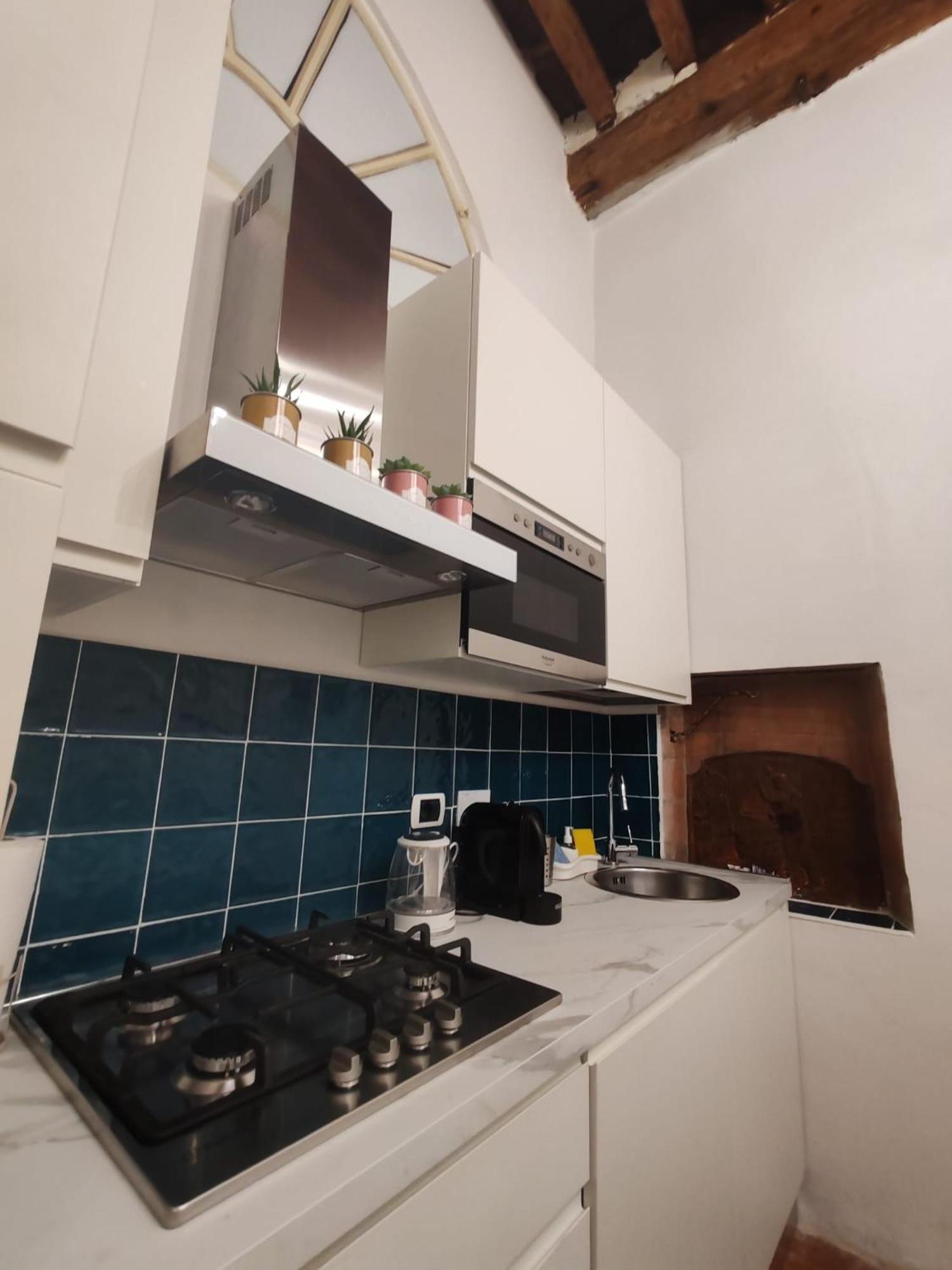 Corte Aranci E Corte Pini Deluxe In Historic Center Of Apartamento